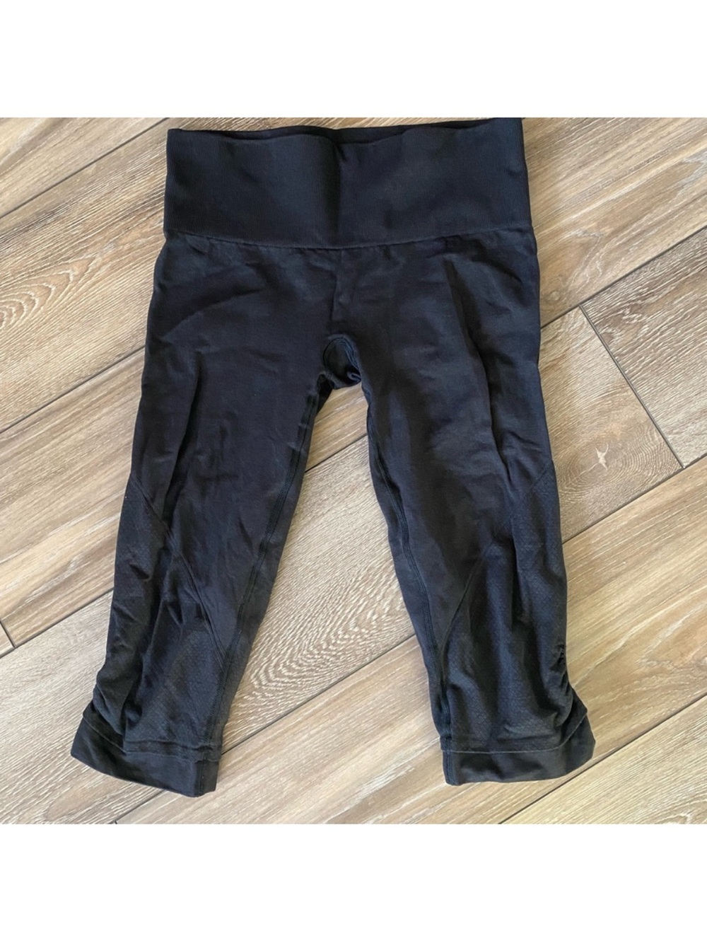 Lululemon Ebb And Flow Crop II
